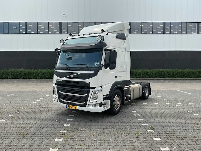 Volvo - 2014 - fm370 - vrachtwagen - afbeelding 1 van  29