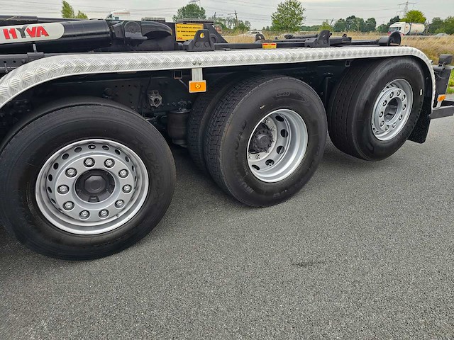 Volvo - 2015 - fm 420 8x2 - vrachtwagen - afbeelding 30 van  38