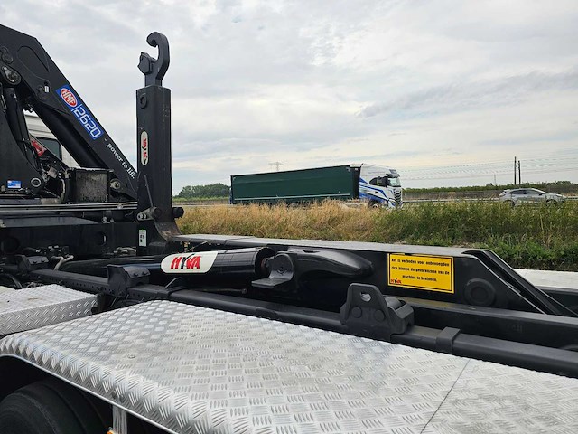 Volvo - 2015 - fm 420 8x2 - vrachtwagen - afbeelding 33 van  38