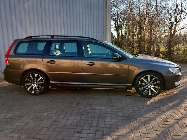 Volvo - 2015 - v70 - 2.0 d4 dynamic edition - euro6 - personenauto - afbeelding 12 van  23