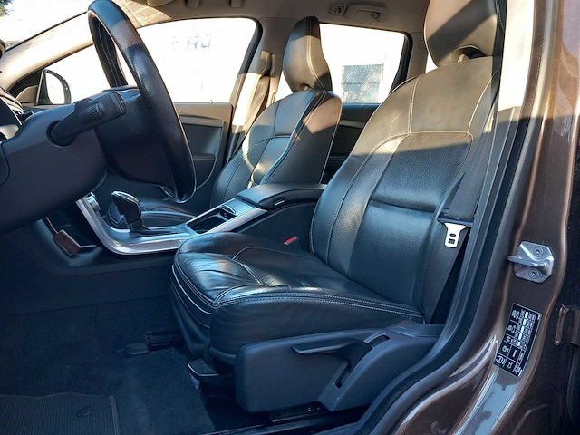Volvo - 2015 - v70 - 2.0 d4 dynamic edition - euro6 - personenauto - afbeelding 20 van  23