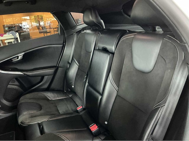 Volvo - 2016 - v40 - 2.0 d4 inscription - marge auto - afbeelding 10 van  32