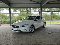 Volvo - 2016 - v40 - 2.0 d4 inscription - marge auto