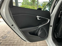 Volvo - 2016 - v40 - 2.0 d4 inscription - marge auto - afbeelding 20 van  32