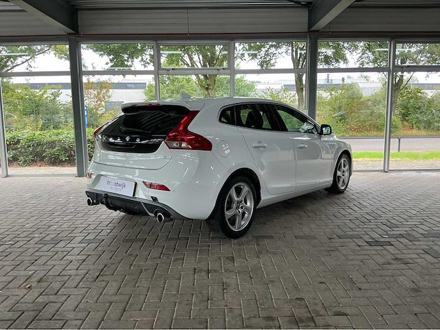 Volvo - 2016 - v40 - 2.0 d4 inscription - marge auto - afbeelding 29 van  32