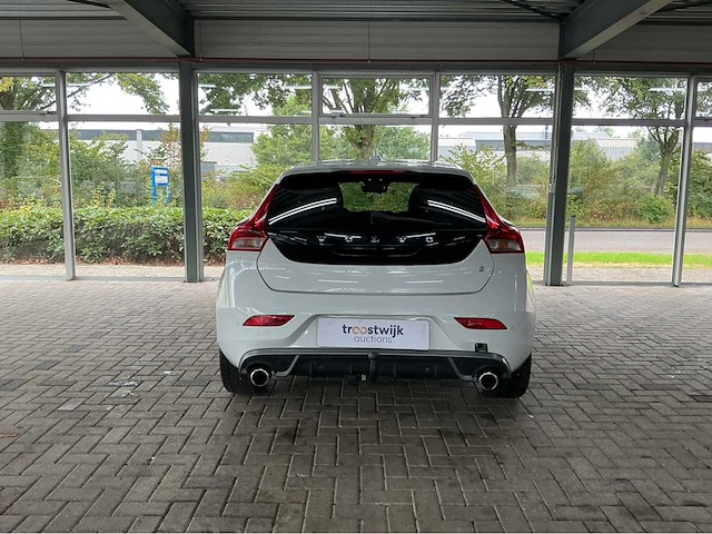 Volvo - 2016 - v40 - 2.0 d4 inscription - marge auto - afbeelding 30 van  32