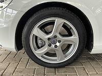 Volvo - 2016 - v40 - 2.0 d4 inscription - marge auto - afbeelding 2 van  32