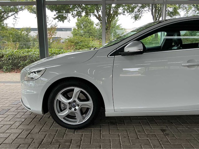Volvo - 2016 - v40 - 2.0 d4 inscription - marge auto - afbeelding 27 van  32