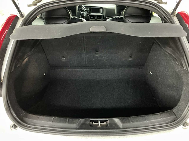 Volvo - 2016 - v40 - 2.0 d4 inscription - marge auto - afbeelding 22 van  32