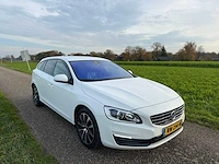 Volvo - 2018 - v60 - 2.0 t3 polar+ dyn. - afbeelding 8 van  14