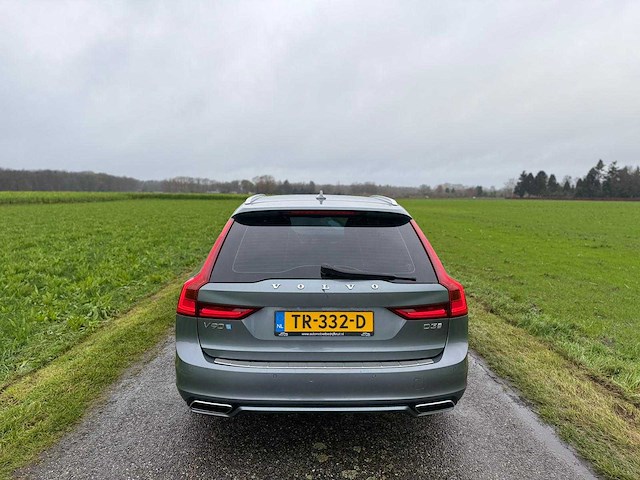 Volvo - 2018 - v90 - 2.0 d3 r-design - tr-332-d - afbeelding 16 van  18