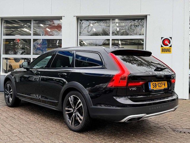 Volvo - 2018 - v90 cross country - 2.0 t5 90th ann. ed. - sb-127-v - afbeelding 9 van  15