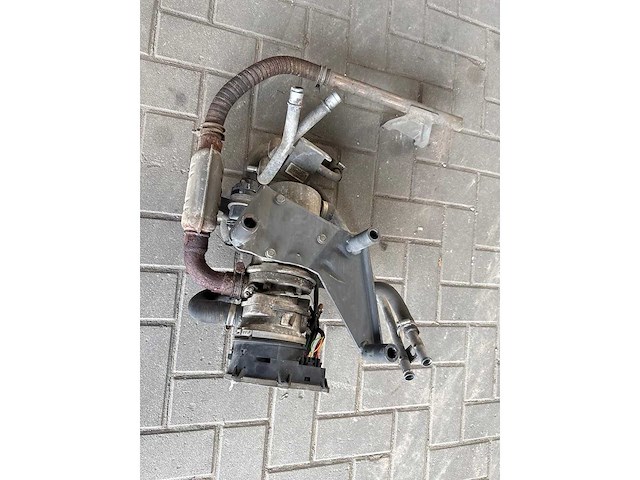 Volvo - 2019 - fh4 - vrachtwagen onderdeel - afbeelding 1 van  2