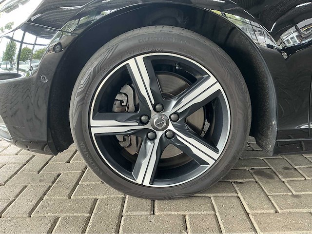 Volvo - 2019 - v40 - 1.5 t3 polar+ sport - btw auto - afbeelding 8 van  35