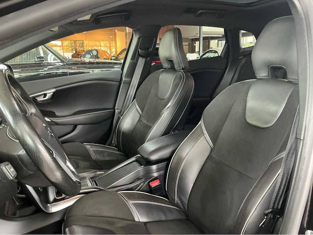 Volvo - 2019 - v40 - 1.5 t3 polar+ sport - btw auto - afbeelding 19 van  35