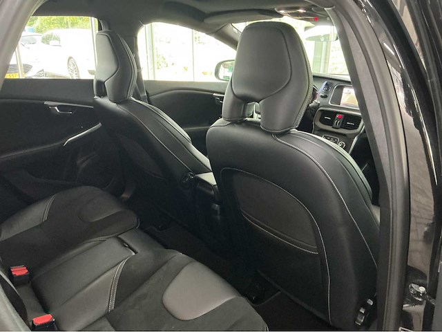 Volvo - 2019 - v40 - 1.5 t3 polar+ sport - btw auto - afbeelding 24 van  35