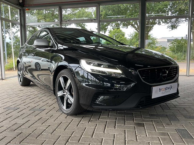 Volvo - 2019 - v40 - 1.5 t3 polar+ sport - btw auto - afbeelding 31 van  35