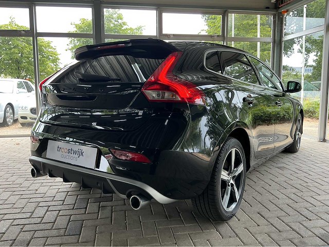 Volvo - 2019 - v40 - 1.5 t3 polar+ sport - btw auto - afbeelding 32 van  35