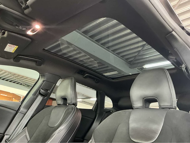 Volvo - 2019 - v40 - 1.5 t3 polar+ sport - btw auto - afbeelding 18 van  35