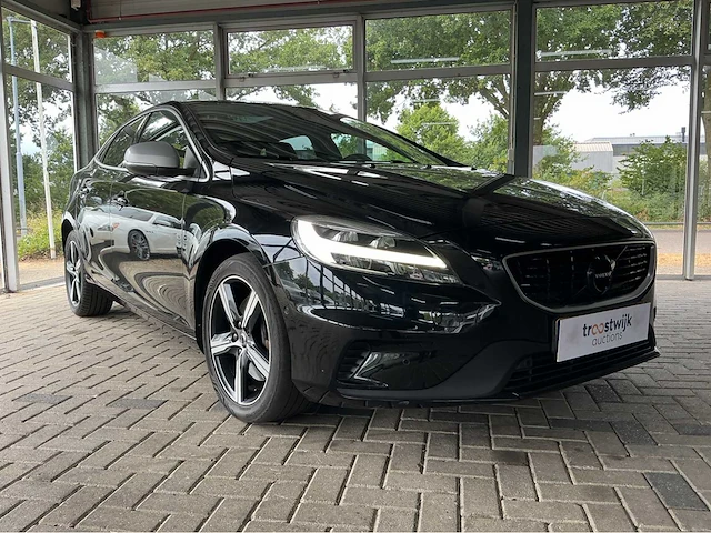 Volvo - 2019 - v40 - 1.5 t3 polar+ sport - btw auto - afbeelding 31 van  35