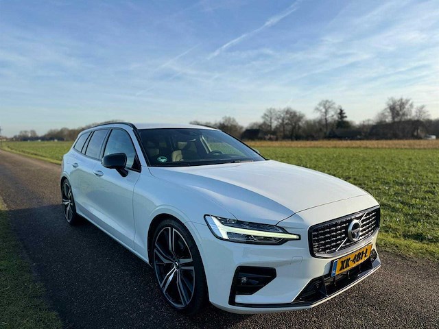 Volvo - 2019 - v60 - 2.0 t5 r-design - xk-481-l - afbeelding 13 van  19