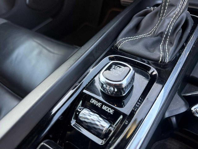Volvo - 2019 - v60 - 2.0 t5 r-design - xk-481-l - afbeelding 16 van  19