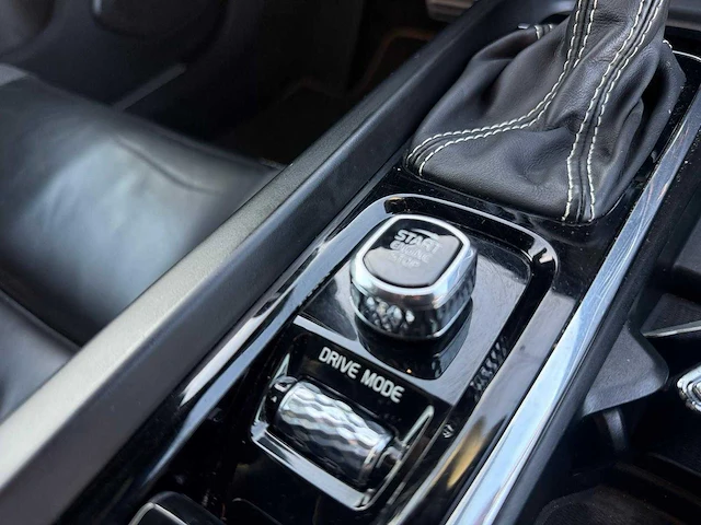 Volvo - 2019 - v60 - 2.0 t5 r-design - xk-481-l - afbeelding 8 van  19
