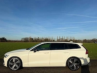 Volvo - 2019 - v60 - 2.0 t5 r-design - xk-481-l - afbeelding 18 van  19