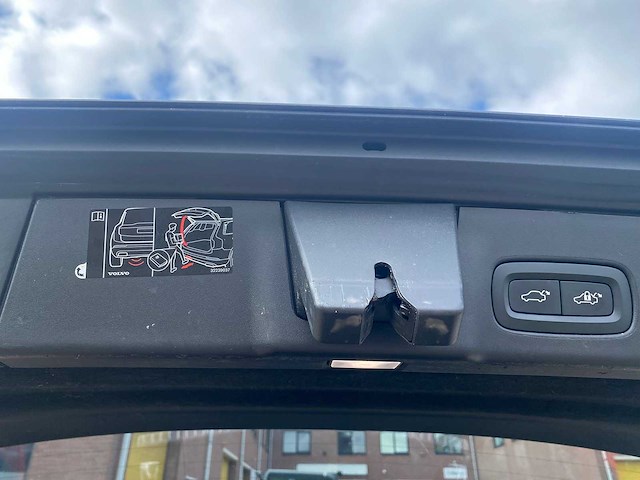 Volvo - 2020 - v90 - 2.0 t8 awd inscript. - automaat - personenauto - afbeelding 19 van  27