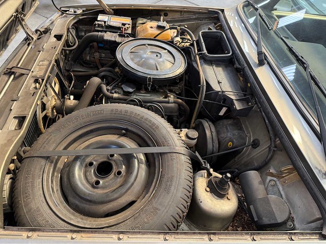 Volvo - 340 - automaat - 1.4 basis - oldtimer - 1988 - afbeelding 18 van  23