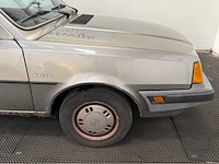 Volvo - 340 - automaat - 1.4 basis - oldtimer - 1988 - afbeelding 9 van  23