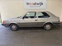 Volvo - 340 - automaat - 1.4 basis - oldtimer - 1988 - afbeelding 12 van  23