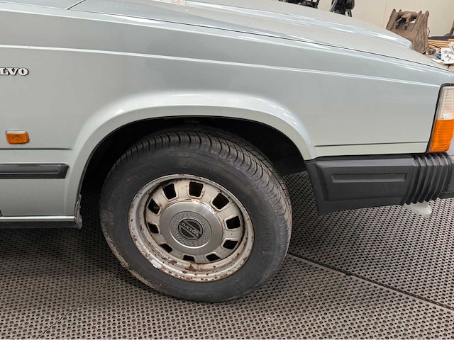 Volvo - 740 - oldtimer - 1988 - afbeelding 8 van  8