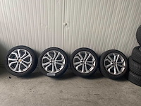 Volvo - autobanden set - winterbanden (4st) - afbeelding 1 van  7