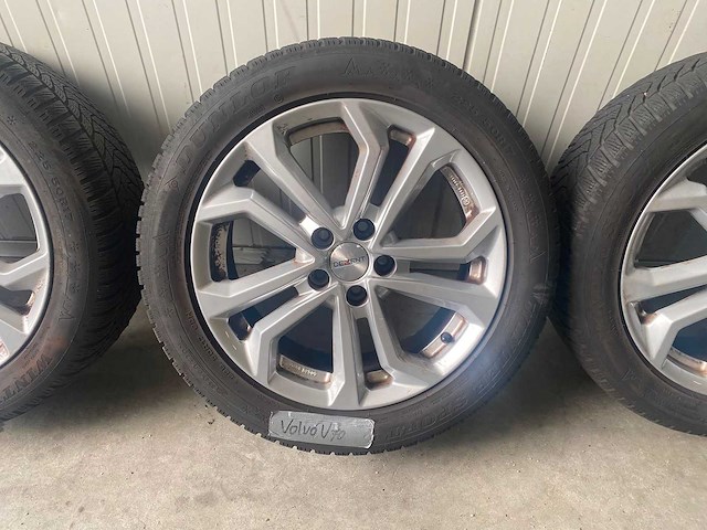 Volvo - autobanden set - winterbanden (4st) - afbeelding 4 van  7