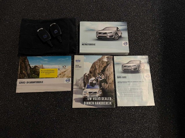Volvo - c30 - 1.6 r-edition - car - 2010 86-nnj-2 iaw - afbeelding 4 van  16