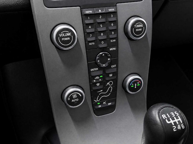 Volvo - c30 - 2.0d momentum 11-xs-xn 2007 iaw - afbeelding 6 van  27
