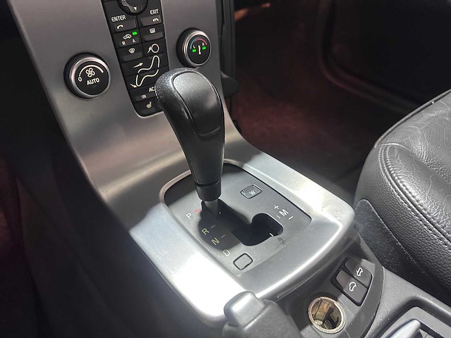 Volvo - c70 convertible - 2.5 t5 summum automaat- gj-893-t- 2006 - afbeelding 2 van  8