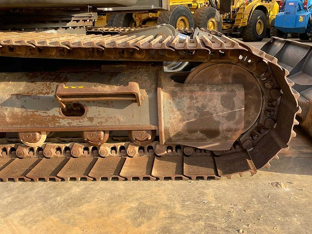 Volvo - ecr145el - tracked excavator - 2021 - afbeelding 13 van  32