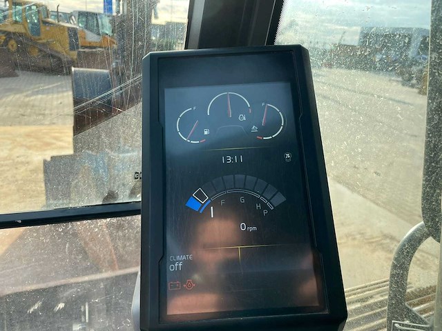 Volvo - ecr145el - tracked excavator - 2021 - afbeelding 21 van  32