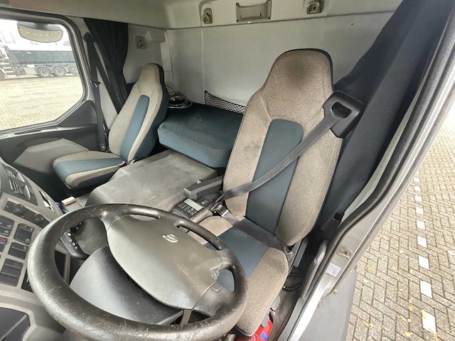 Volvo - fe320 - opleggertrekker met aanhanger - afbeelding 30 van  41