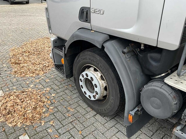 Volvo - fe320 - opleggertrekker met aanhanger - afbeelding 39 van  41