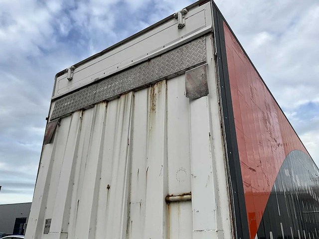 Volvo - fe320 - opleggertrekker met aanhanger - afbeelding 13 van  27