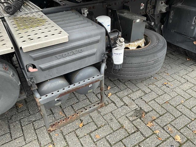 Volvo - fe320 - opleggertrekker met aanhanger - afbeelding 24 van  27