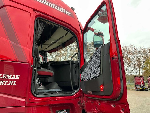 Volvo - fh - vrachtwagen met huifopbouw - 2017 - afbeelding 22 van  51