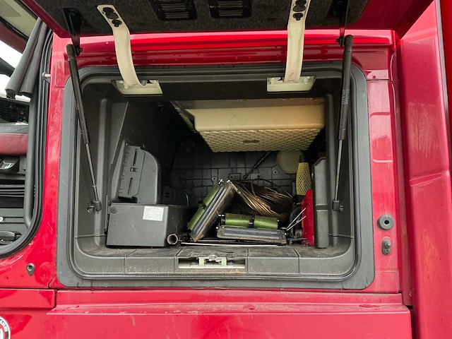 Volvo - fh - vrachtwagen met huifopbouw - 2017 - afbeelding 29 van  51