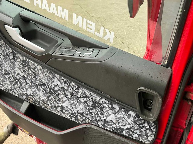 Volvo - fh - vrachtwagen met huifopbouw - 2017 - afbeelding 33 van  51