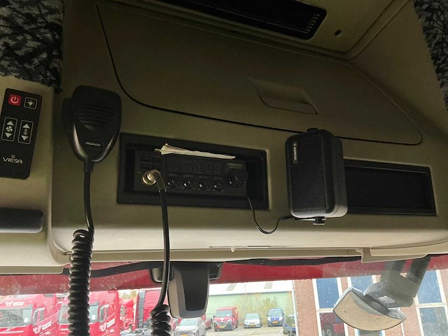 Volvo - fh - vrachtwagen met huifopbouw - 2017 - afbeelding 42 van  51