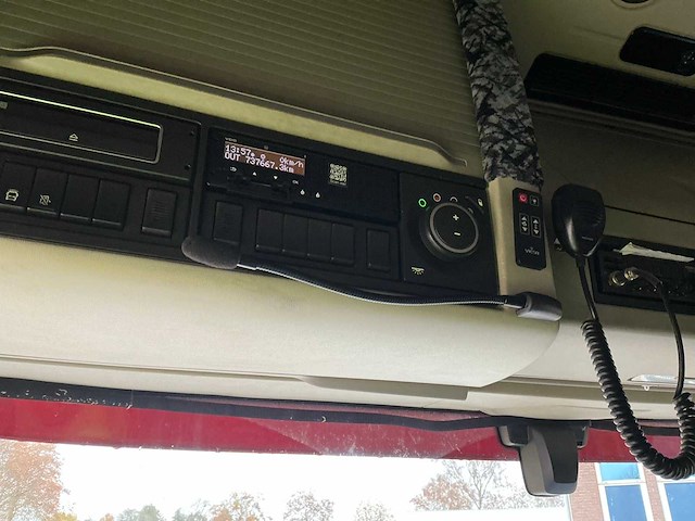 Volvo - fh - vrachtwagen met huifopbouw - 2017 - afbeelding 43 van  51