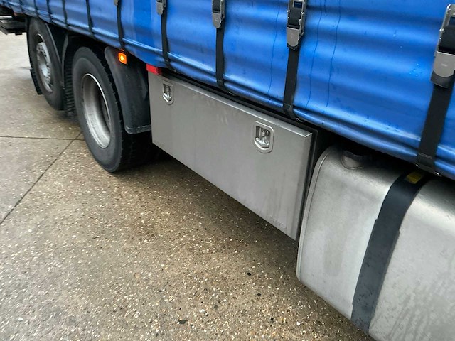 Volvo - fh - vrachtwagen met huifopbouw - 2019 - afbeelding 7 van  44